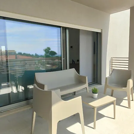 Homiday - Elea Apartment *