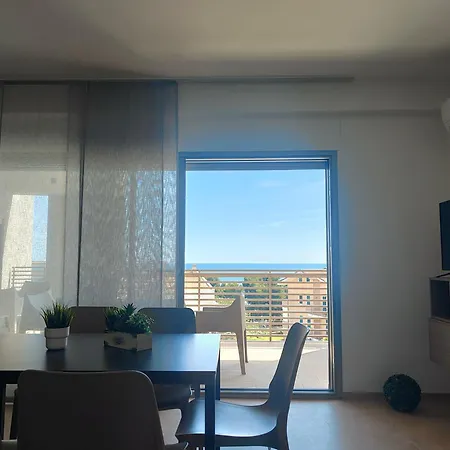 Homiday - Elea Pineto