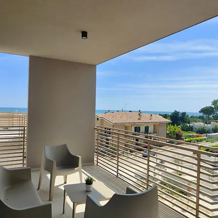 Apartment Homiday - Elea Pineto