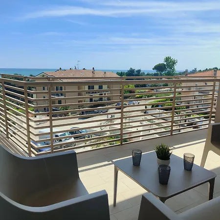 Homiday - Elea Apartment