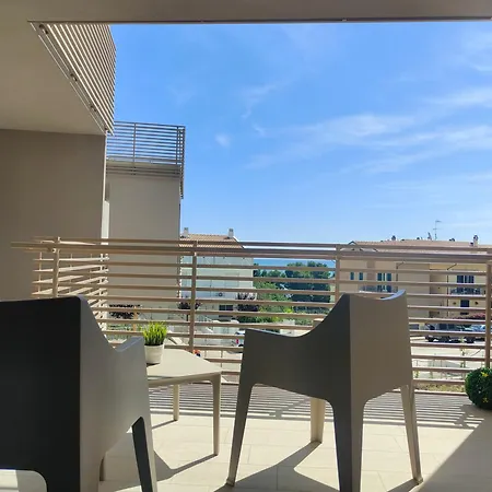 Homiday - Elea Apartment *