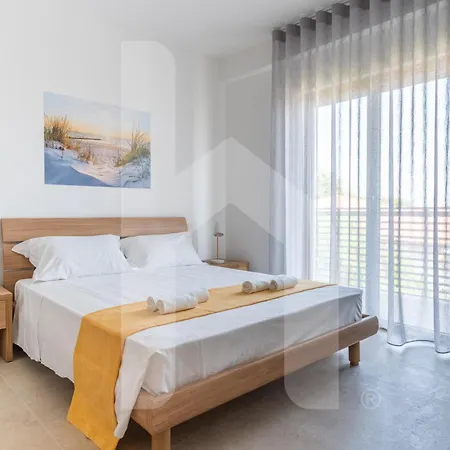 Homiday - Elea Pineto