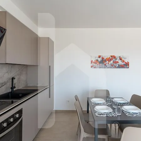 Homiday - Elea Apartamento Pineto