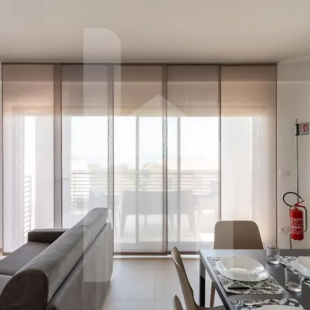 Homiday - Elea * Pineto