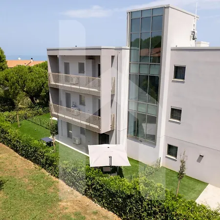 Homiday - Elea Apartamento Pineto