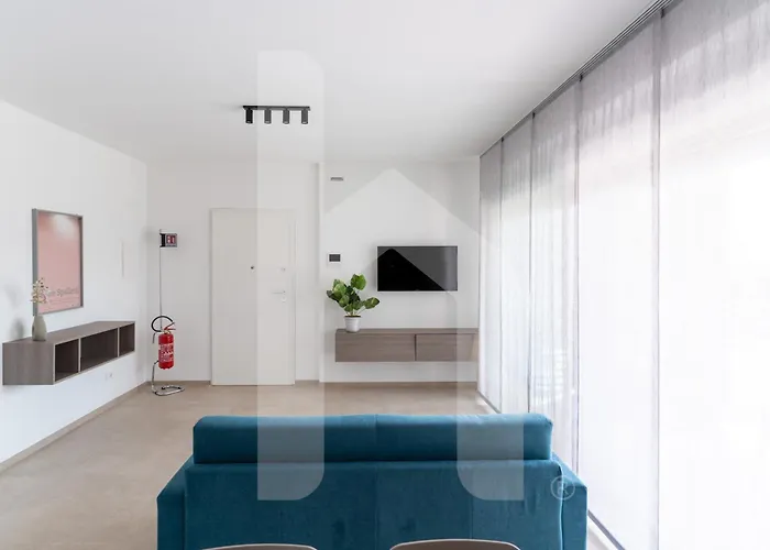 Homiday - Elea * Pineto