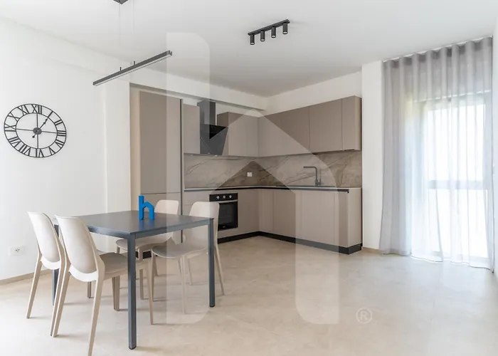 Апартаменты Homiday - Elea Пинето