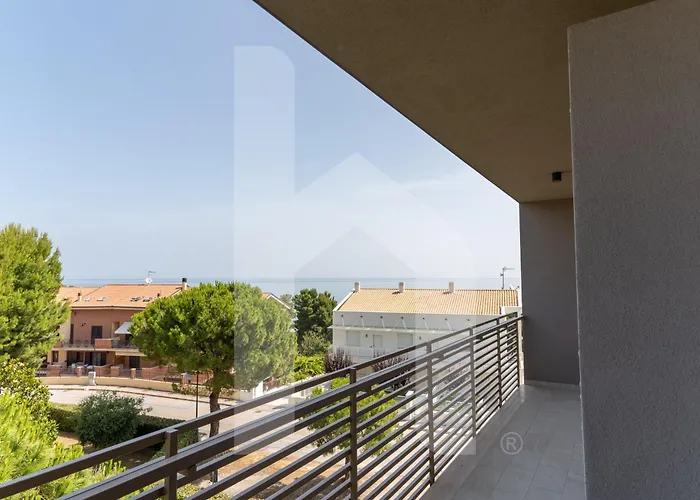 Homiday - Elea Apartamento Pineto