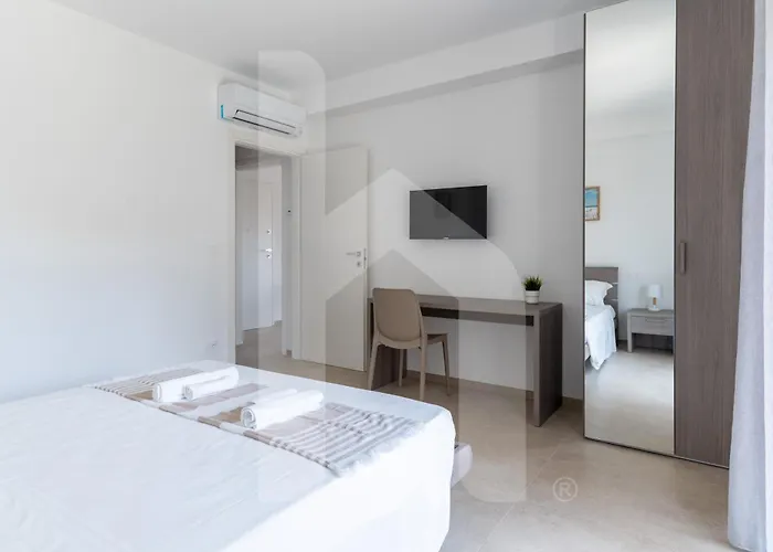 Homiday - Elea * Пинето