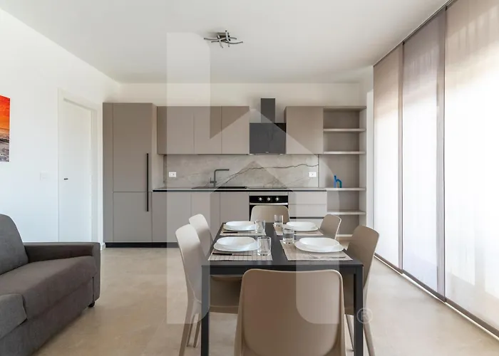 Homiday - Elea Апартаменты