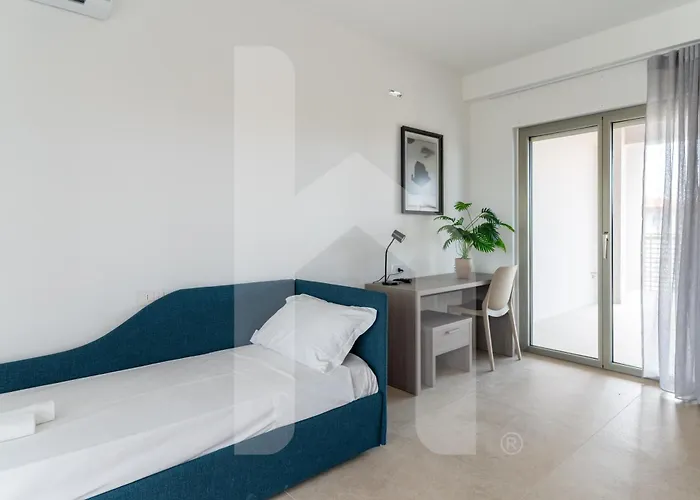 Homiday - Elea Пинето