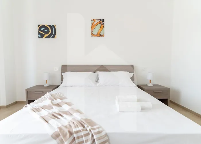 Homiday - Elea Пинето