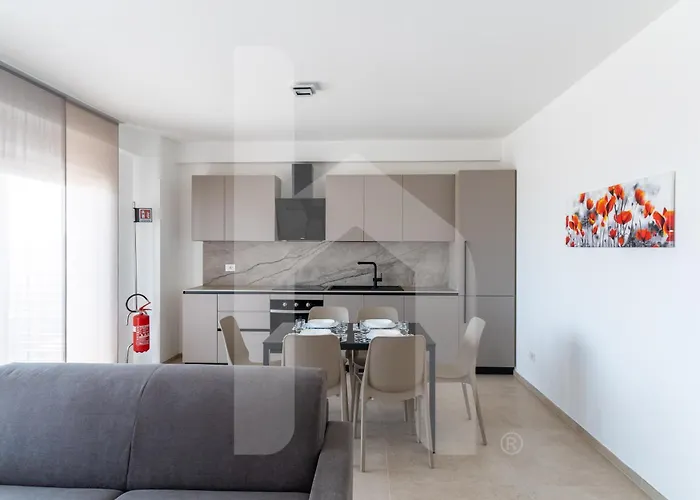 Homiday - Elea Pineto